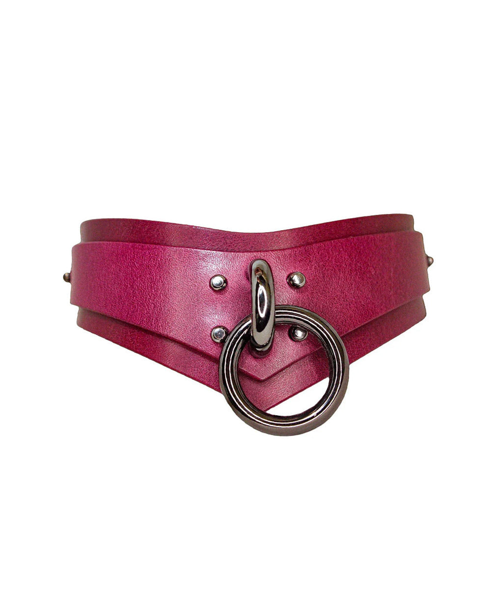 The Neon Coyotes nova bordeaux collar is shown on a white background